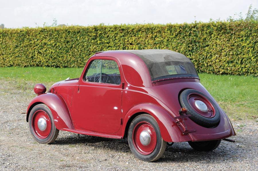  Fiat 500 Topolino 1939 года  (фото 8 из 8)